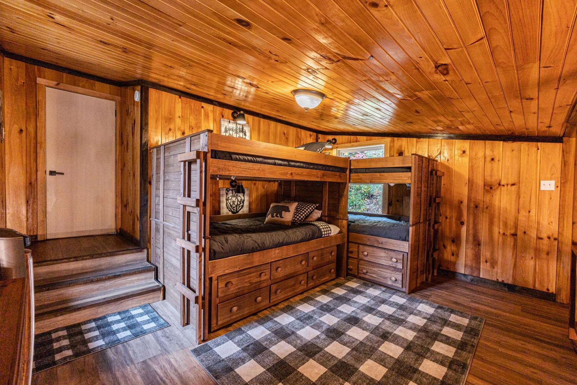Big Blue Cabins Bryson City Exterior photo